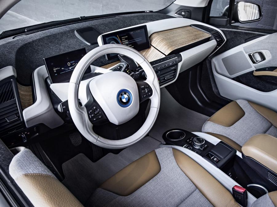  BMW i3 2014 года  (фото 17 из 240)